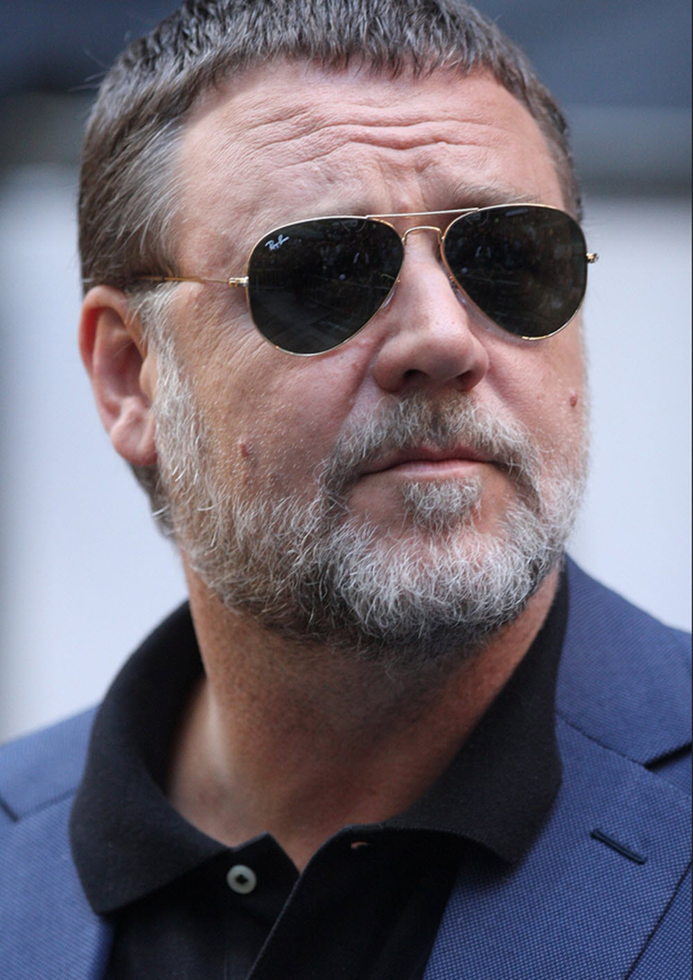 Russell Crowe -, image size:1000x1415